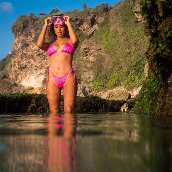 Indah Free People Viper Pink Shell Embellished Noelani Pink Bikini Set S - Picture 5 of 8